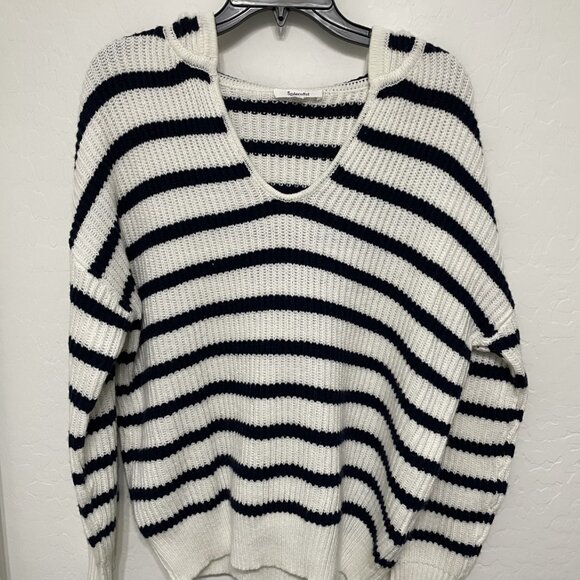Splendid navy & white stipe nautical hoodie sweater - Size Medium - Retail $128 - Picture 1 of 4